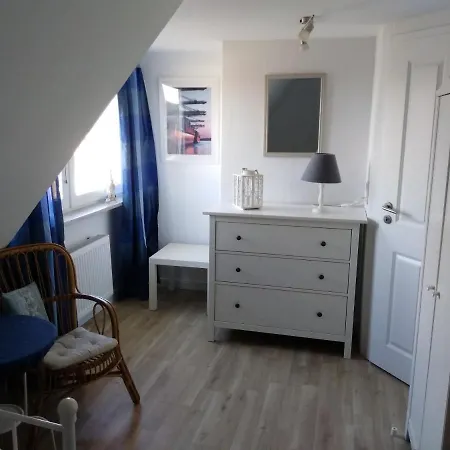 Vakantiehuis Huus No.11 *